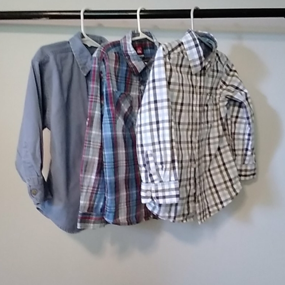Three size 5 and 4/5 button down shirts - Picture 1 of 4
